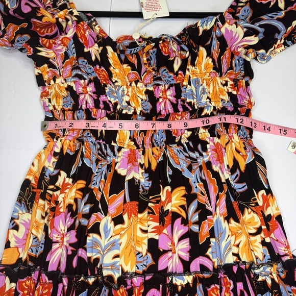 Chelsea & Violet Smocked Floral Puff Sleeve Maxi Dress | Size Small | NWT - Picture 5 of 9